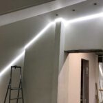 Монтаж натяжных потолков в коттедже, 180 кв метров.